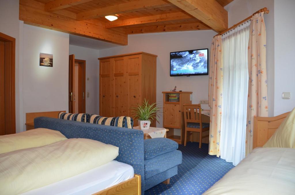 Landhotel Kirchenwirt Unken Chambre photo